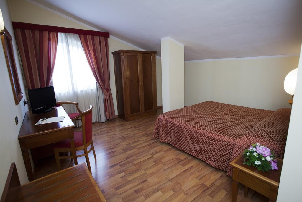 Abacus Hotel Assisi Room photo