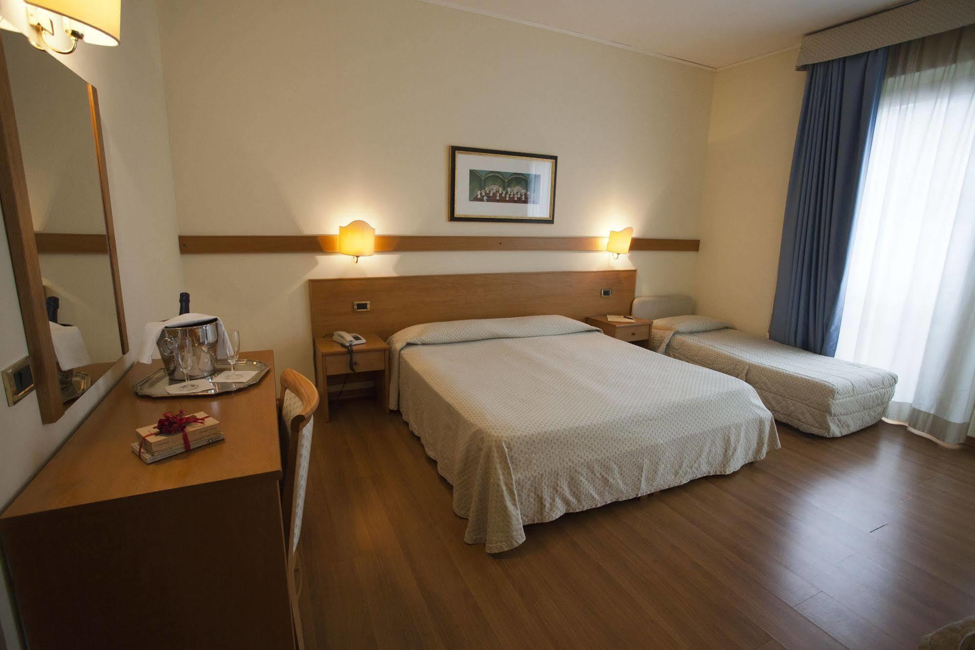 Abacus Hotel Assisi Exterior photo